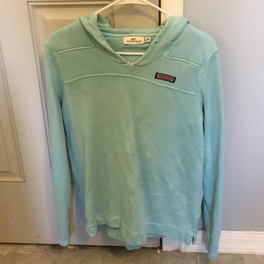 Vineyard vines sweater
